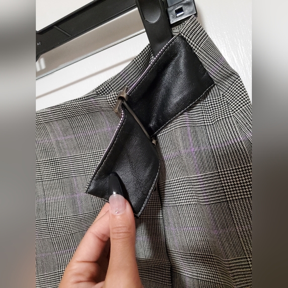*vintage* Y2K Express gray/purple plaid wrap skirt with buckle size 3/4 - Picture 7 of 11